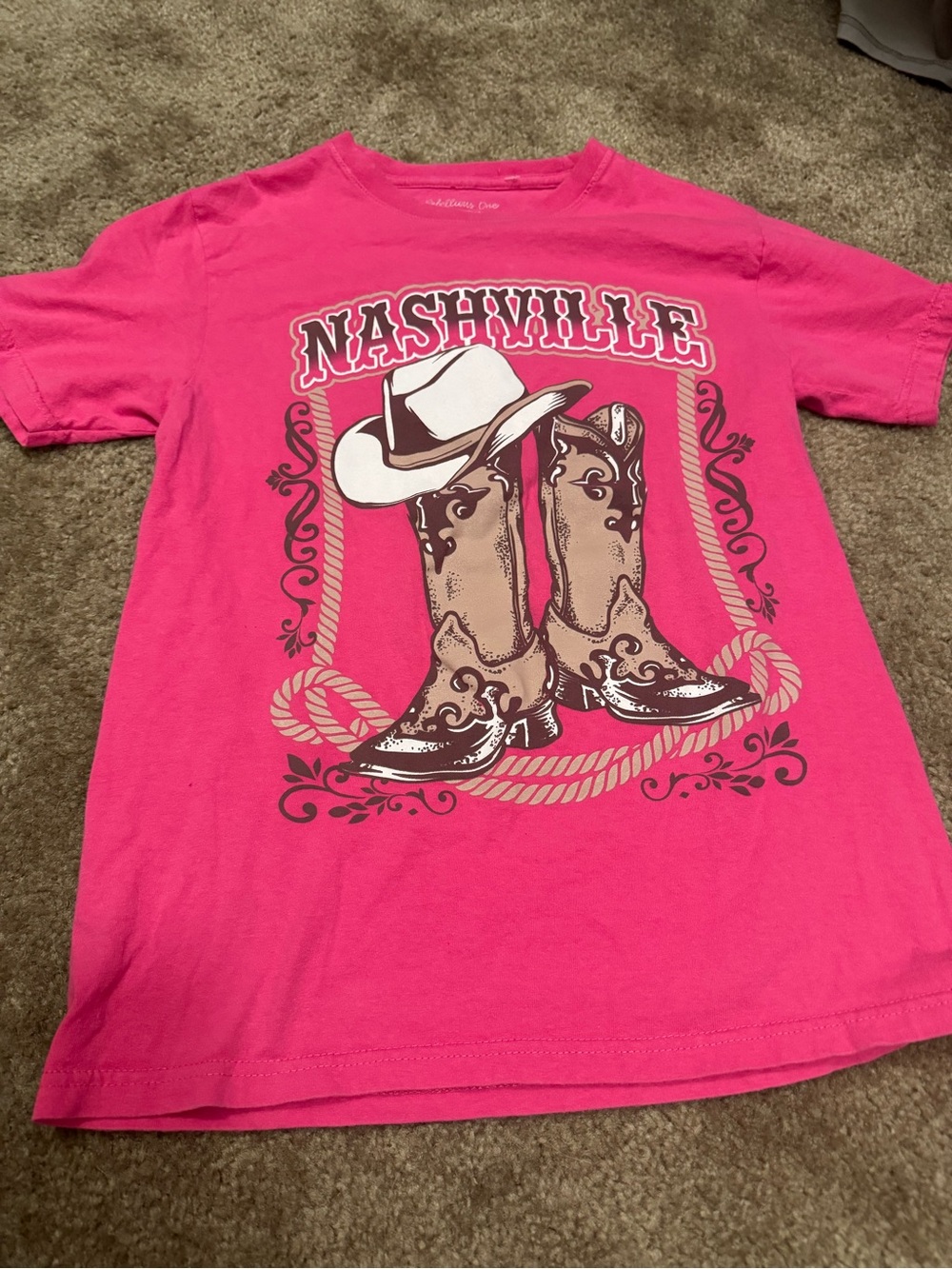 Women’s Nashville Graphic Tee - Hot Pink
